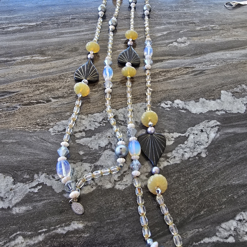 Tarina Tarintino Elegant Black Yellow, & Multicolored Estate 29" Beaded Necklace - Picture 11 of 13